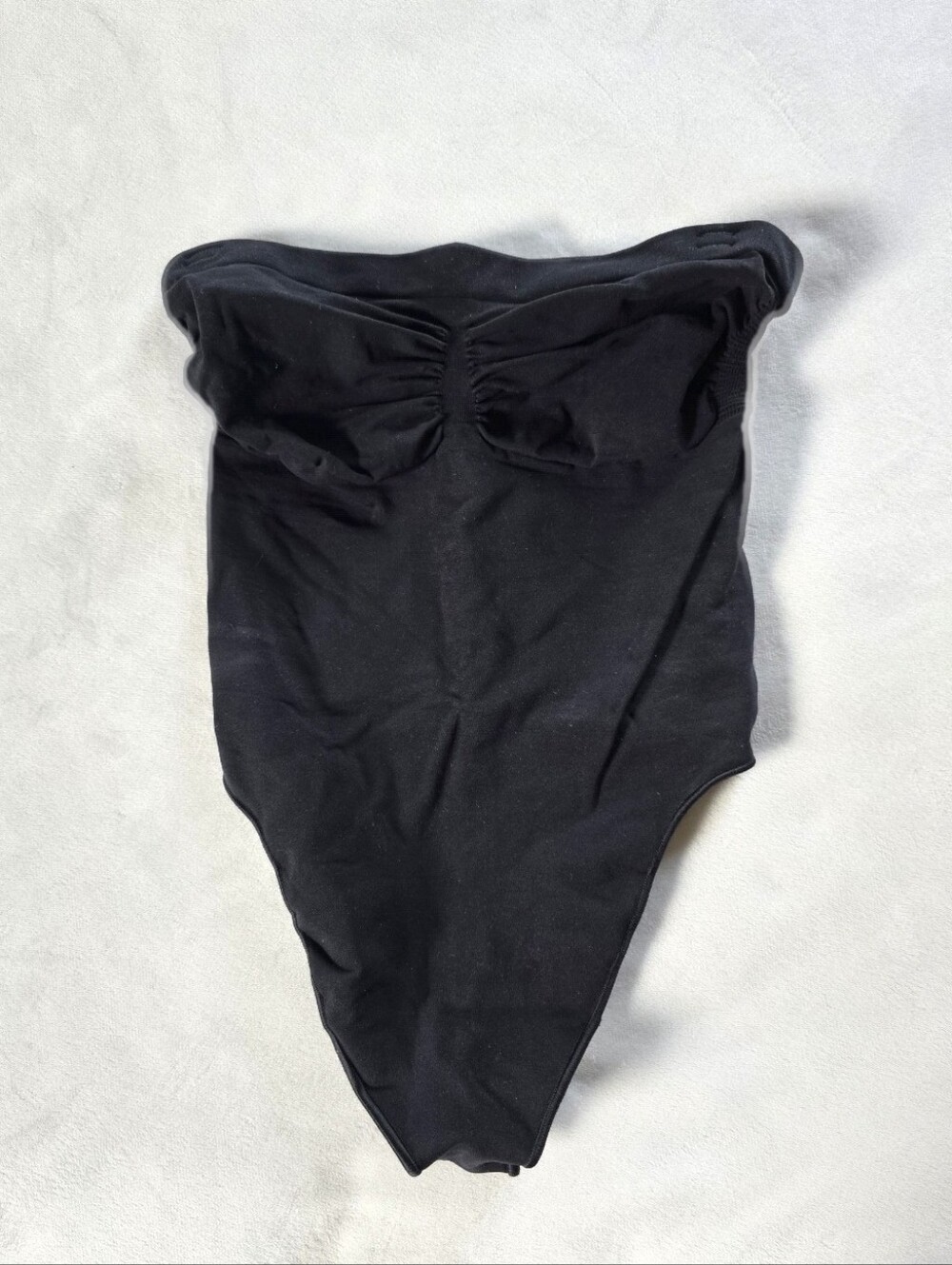SKIMS▪️Seamless Sculpting Thong Strapless Bodysuit in Onyx Black
